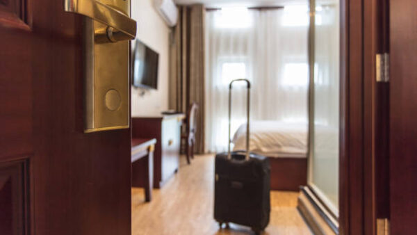 奈良や金沢などのホテルで顧客情報流出相次ぐ　米宿泊予約サービスの不正アクセスが波及