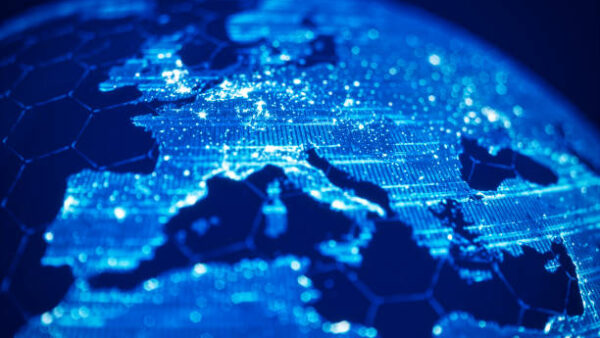 2億9000万名規模のフランス大手通信業者、サイバー攻撃被害　中国ハッカー関与か